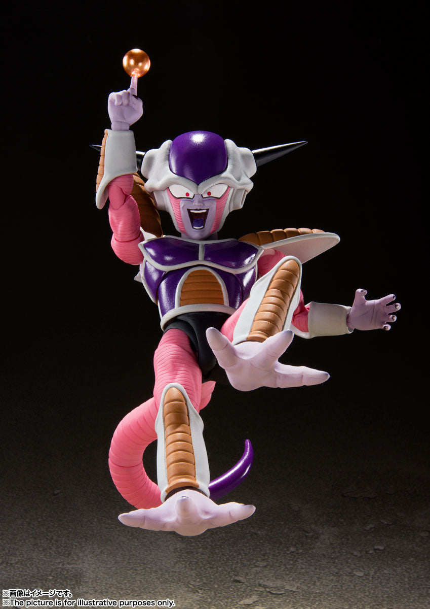 S.H.Figuarts  Frieza First Form & Frieza Pod Set